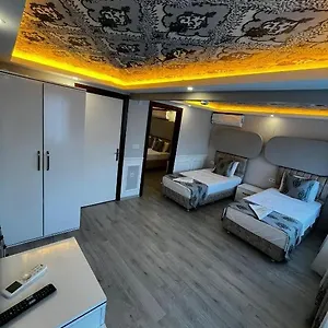 Апартаменты Enes & Suites, Стамбул